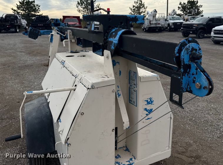 image for item NU9572 2006 Genie TML light plant