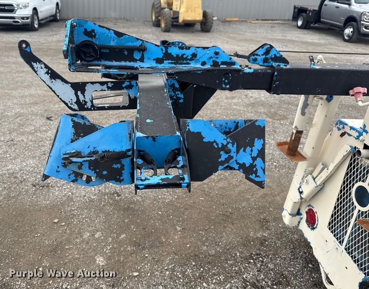 image for item NU9572 2006 Genie TML light plant