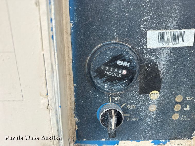 image for item NU9572 2006 Genie TML light plant