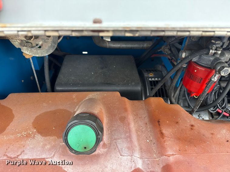 image for item NU9572 2006 Genie TML light plant