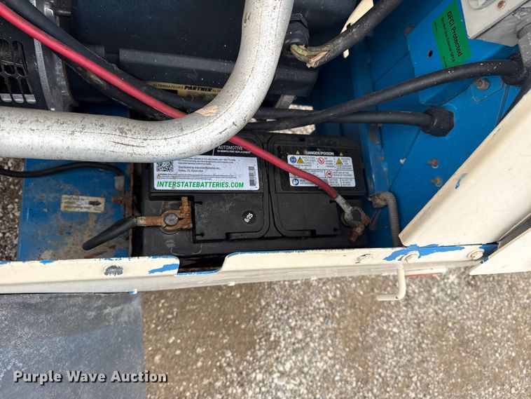 image for item NU9572 2006 Genie TML light plant