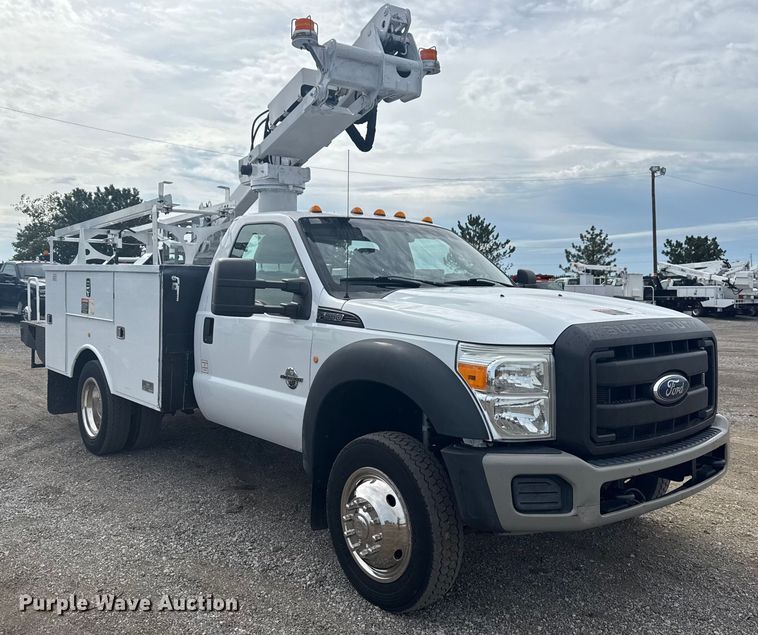 CAMIóN CON CANASTILLA 2012 FORD ALTEC