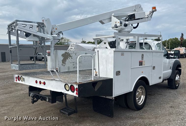 CAMIóN CON CANASTILLA 2012 FORD ALTEC