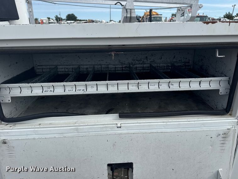 image for item NU9576 2012 Ford F550 Super Duty bucket truck