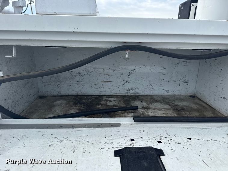 image for item NU9576 2012 Ford F550 Super Duty bucket truck