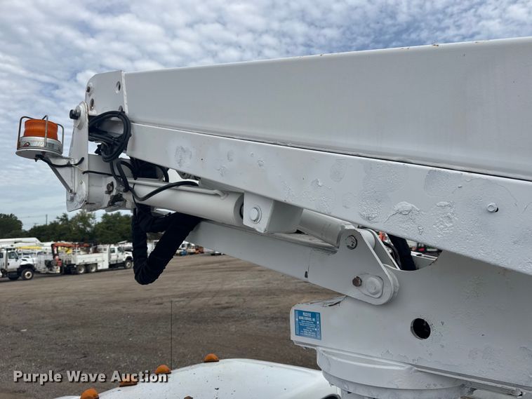 image for item NU9576 2012 Ford F550 Super Duty bucket truck