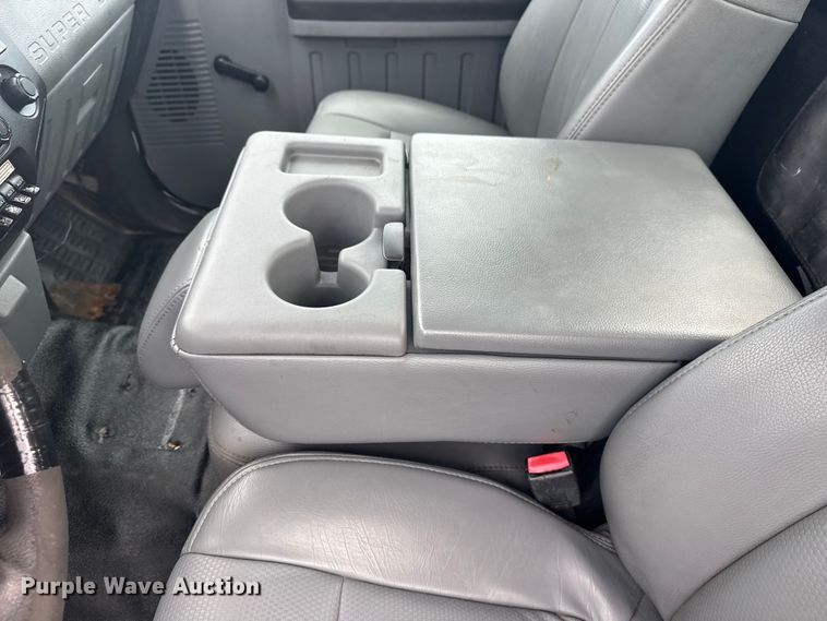 image for item NU9576 2012 Ford F550 Super Duty bucket truck