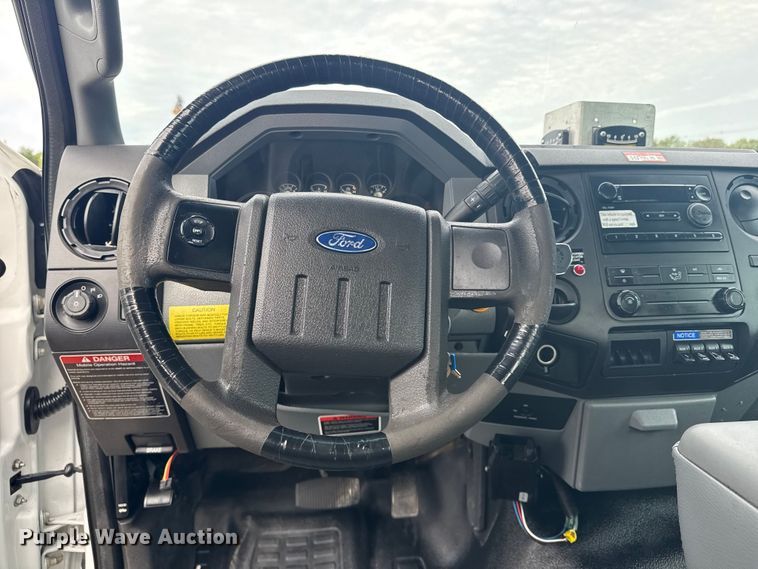 image for item NU9576 2012 Ford F550 Super Duty bucket truck