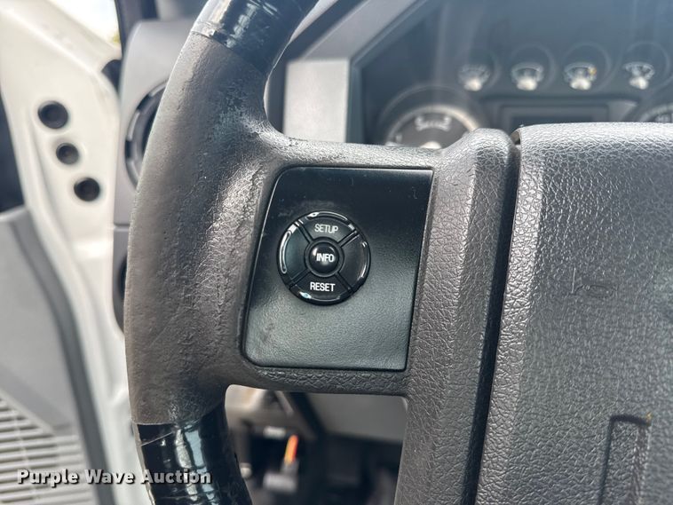 image for item NU9576 2012 Ford F550 Super Duty bucket truck