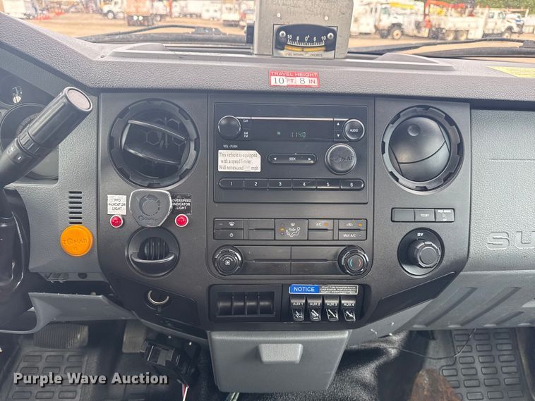 image for item NU9576 2012 Ford F550 Super Duty bucket truck