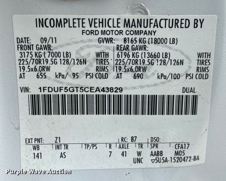 image for item NU9576 2012 Ford F550 Super Duty bucket truck