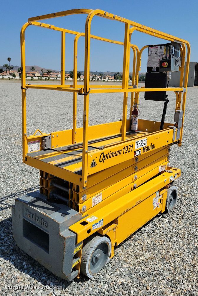 image for item YA0184 2018 Haulotte Optimum 1931E scissor lift