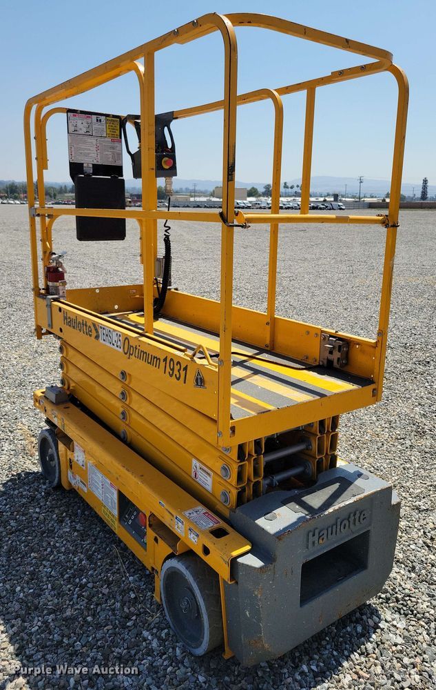 image for item YA0184 2018 Haulotte Optimum 1931E scissor lift