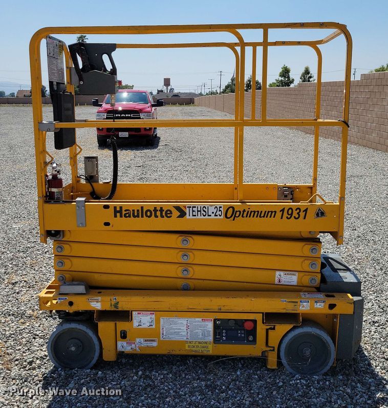 image for item YA0184 2018 Haulotte Optimum 1931E scissor lift