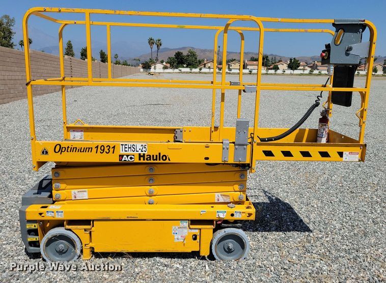 image for item YA0184 2018 Haulotte Optimum 1931E scissor lift