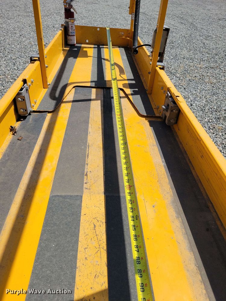 image for item YA0184 2018 Haulotte Optimum 1931E scissor lift