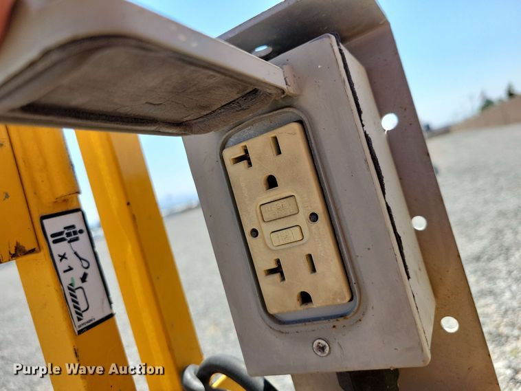 image for item YA0184 2018 Haulotte Optimum 1931E scissor lift