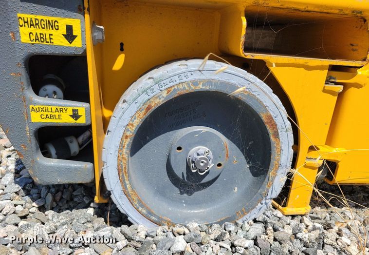 image for item YA0184 2018 Haulotte Optimum 1931E scissor lift