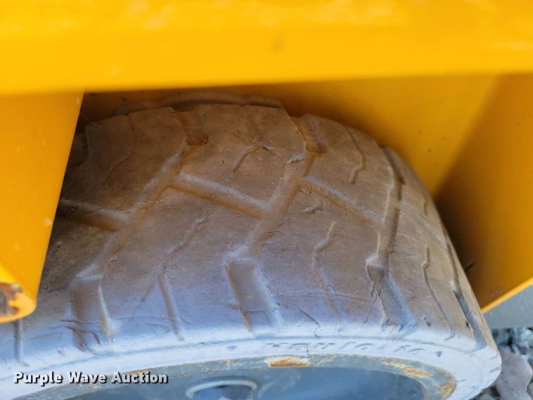 image for item YA0184 2018 Haulotte Optimum 1931E scissor lift