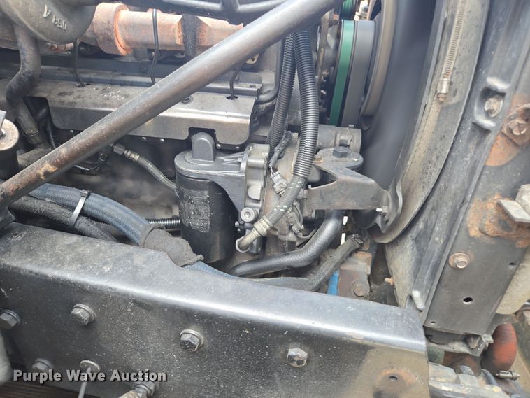 image for item YA0686 2005 Mack Granite CV713 dump truck