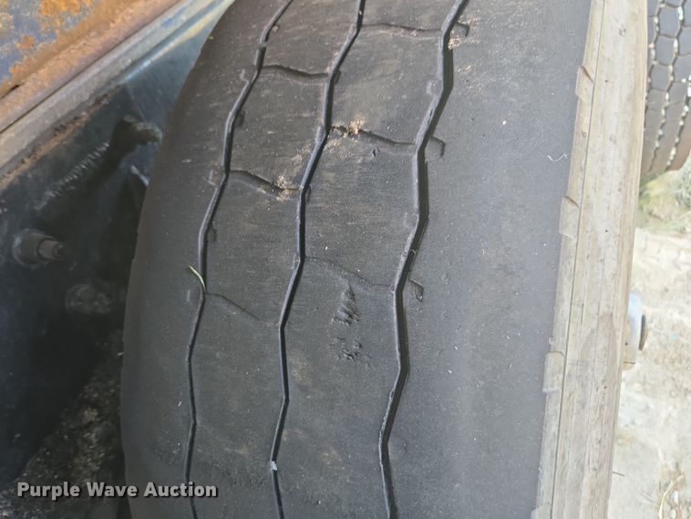 image for item YA0686 2005 Mack Granite CV713 dump truck