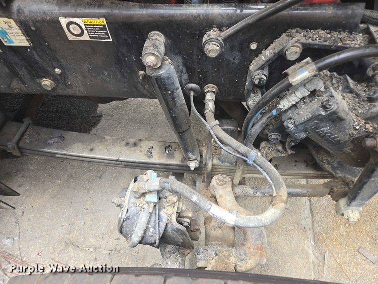 image for item YA0687 2009 Peterbilt 365 dump truck