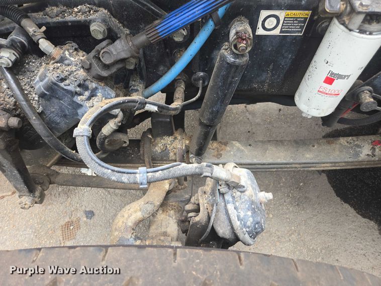 image for item YA0687 2009 Peterbilt 365 dump truck