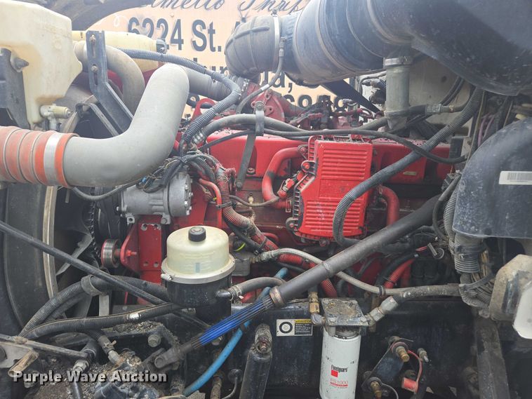 image for item YA0687 2009 Peterbilt 365 dump truck