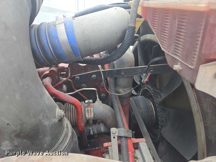 image for item YA0687 2009 Peterbilt 365 dump truck