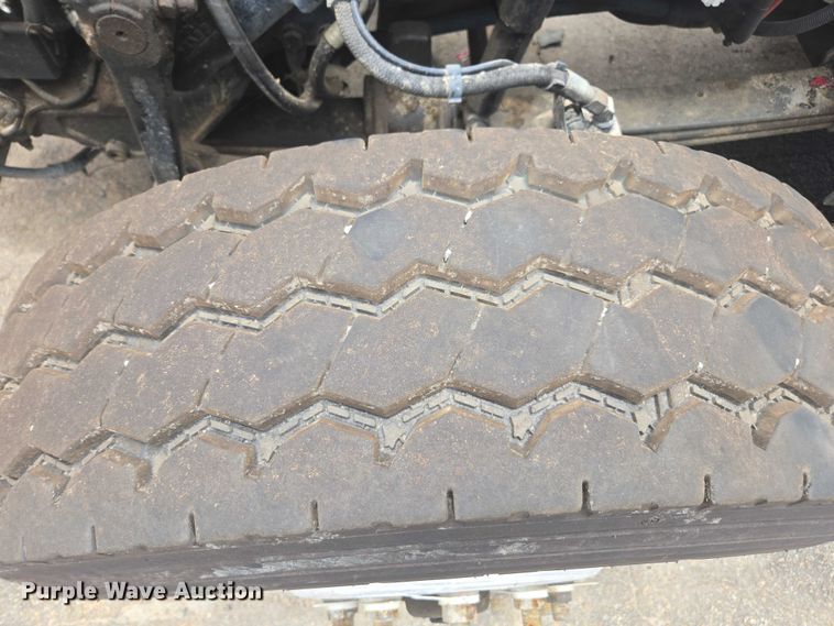 image for item YA0687 2009 Peterbilt 365 dump truck