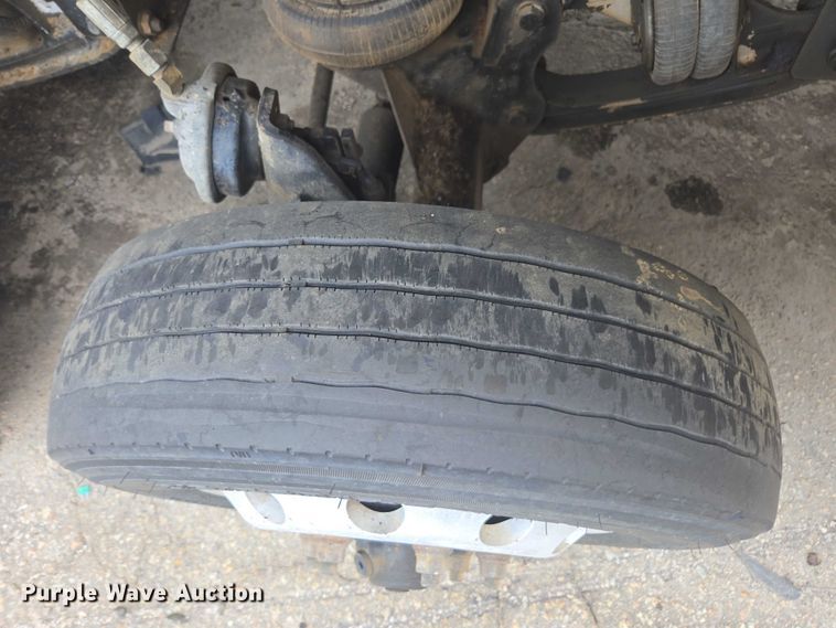 image for item YA0687 2009 Peterbilt 365 dump truck