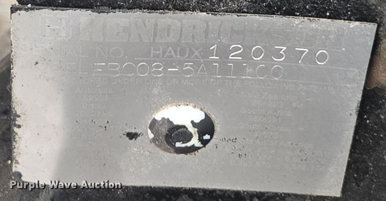 image for item YA0687 2009 Peterbilt 365 dump truck