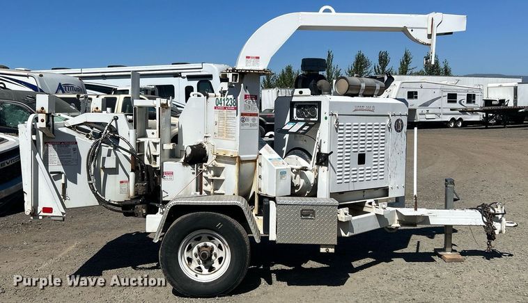image for item YA0766 2012 Bandit industries 200XP wood chipper
