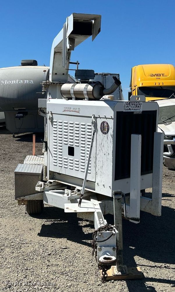 image for item YA0766 2012 Bandit industries 200XP wood chipper