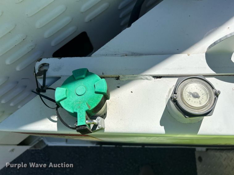 image for item YA0766 2012 Bandit industries 200XP wood chipper