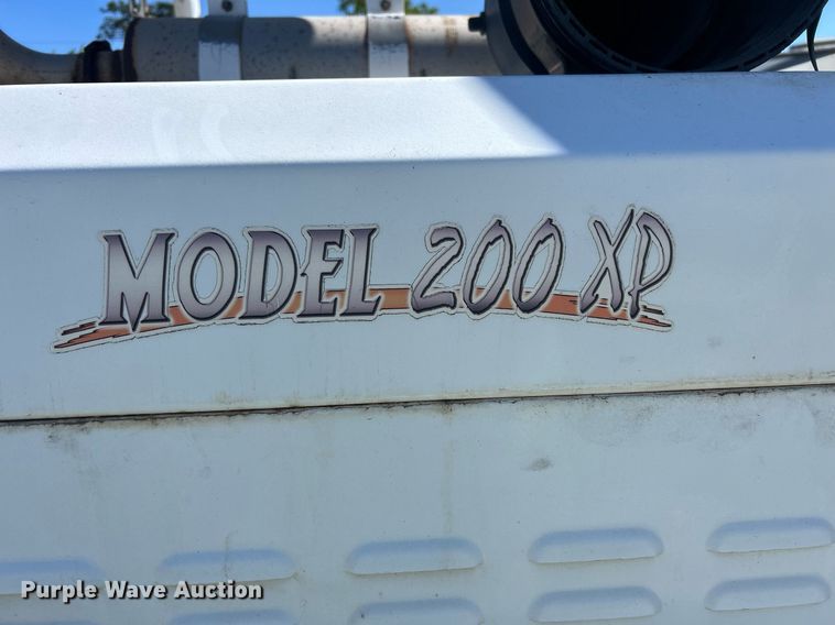 image for item YA0766 2012 Bandit industries 200XP wood chipper