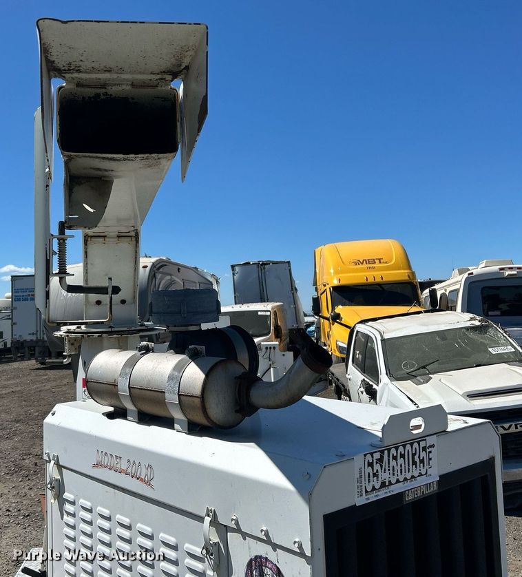 image for item YA0766 2012 Bandit industries 200XP wood chipper