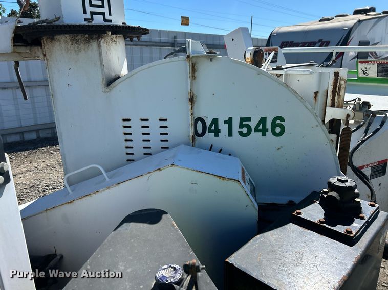 image for item YA0767 2015 Altec DC1317 wood chipper