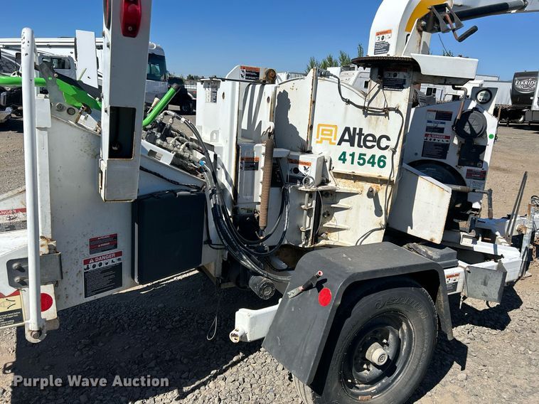 image for item YA0767 2015 Altec DC1317 wood chipper