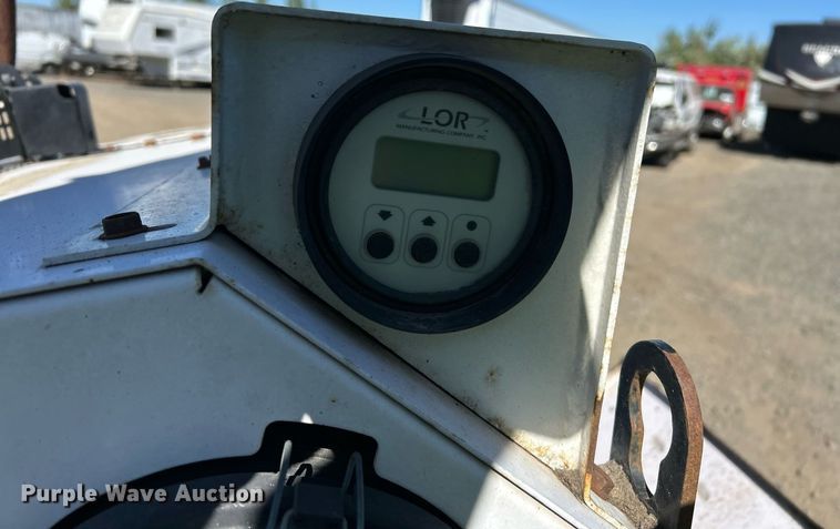 image for item YA0767 2015 Altec DC1317 wood chipper