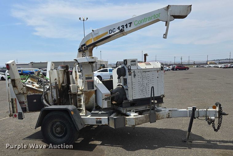 image for item YA0796 2015 Altec DC 1317 wood chipper