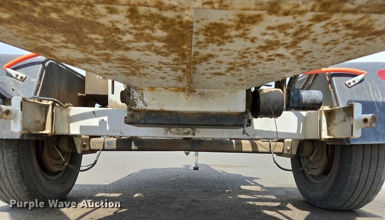 image for item YA0796 2015 Altec DC 1317 wood chipper