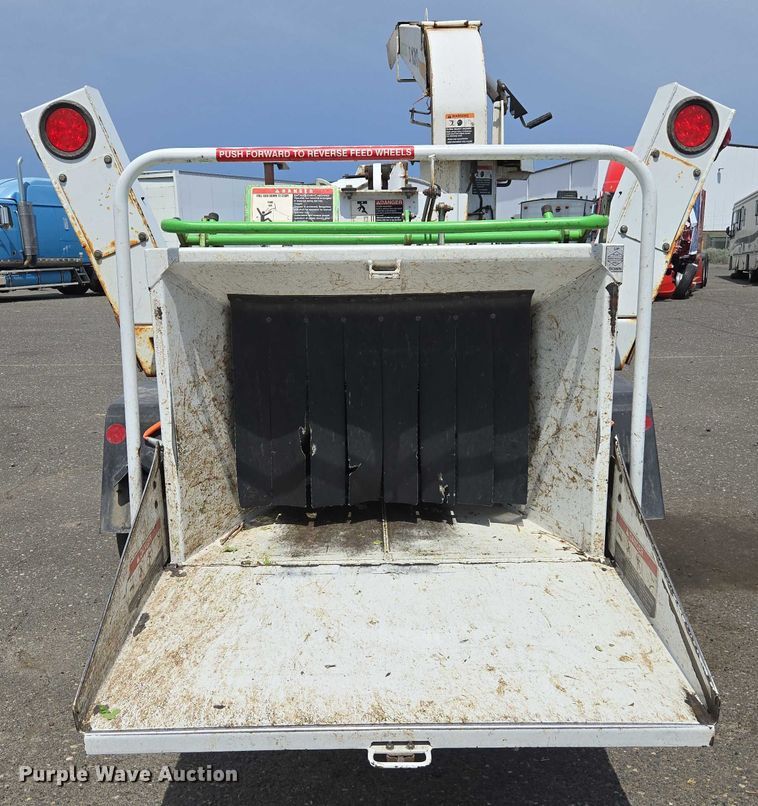 image for item YA0796 2015 Altec DC 1317 wood chipper