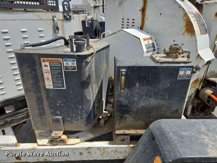 image for item YA0796 2015 Altec DC 1317 wood chipper