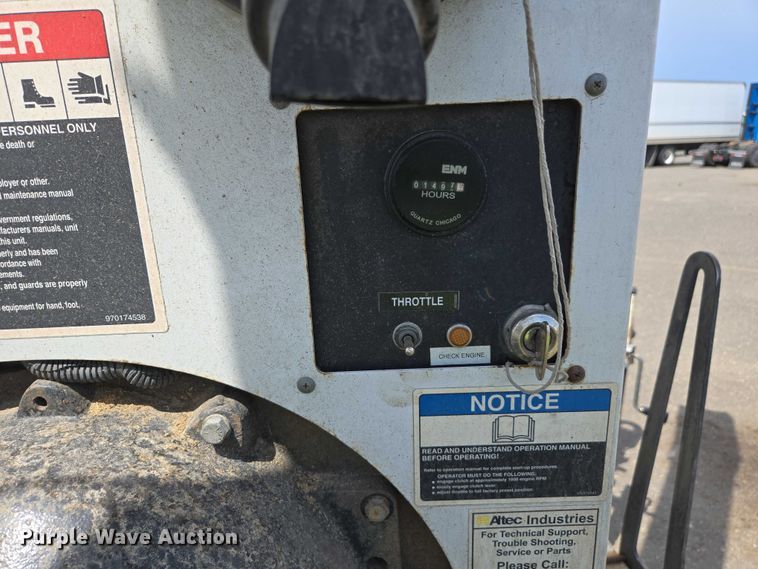 image for item YA0796 2015 Altec DC 1317 wood chipper