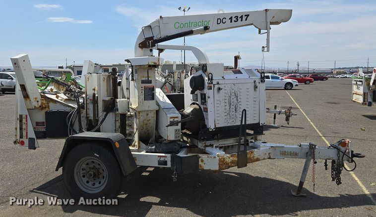 image for item YA0798 2017 Altec DC 1317 wood chipper