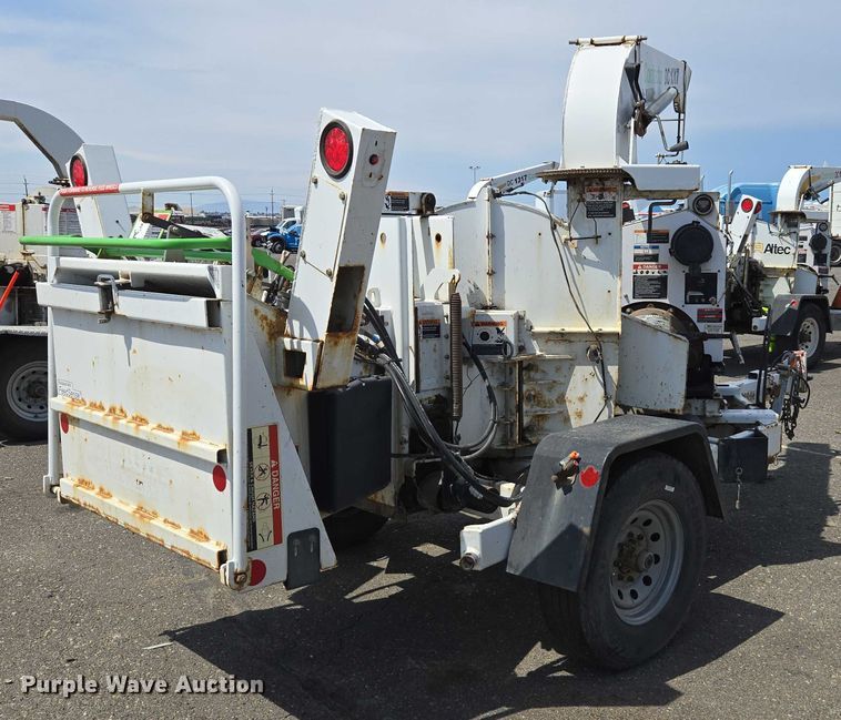 image for item YA0798 2017 Altec DC 1317 wood chipper