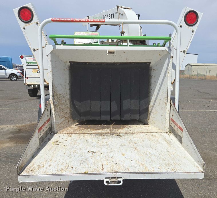 image for item YA0798 2017 Altec DC 1317 wood chipper