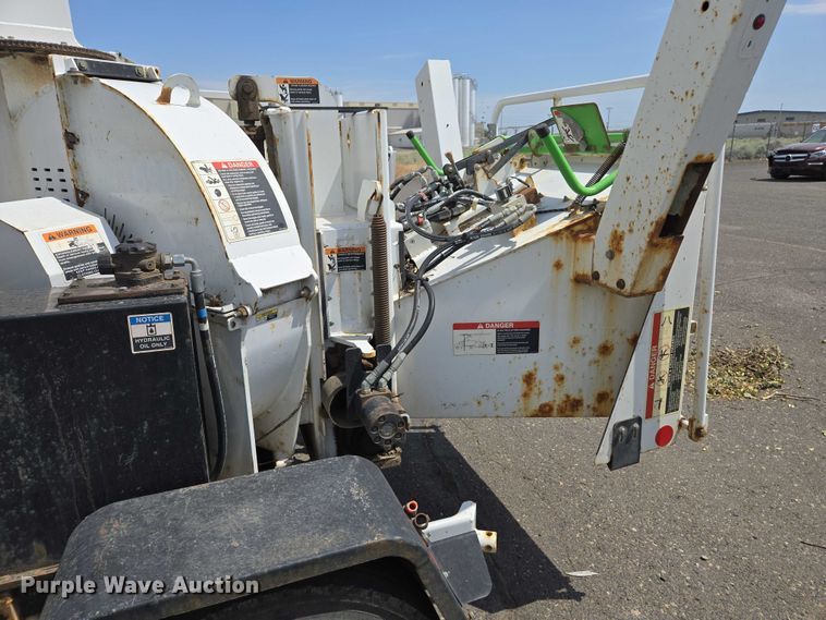 image for item YA0798 2017 Altec DC 1317 wood chipper
