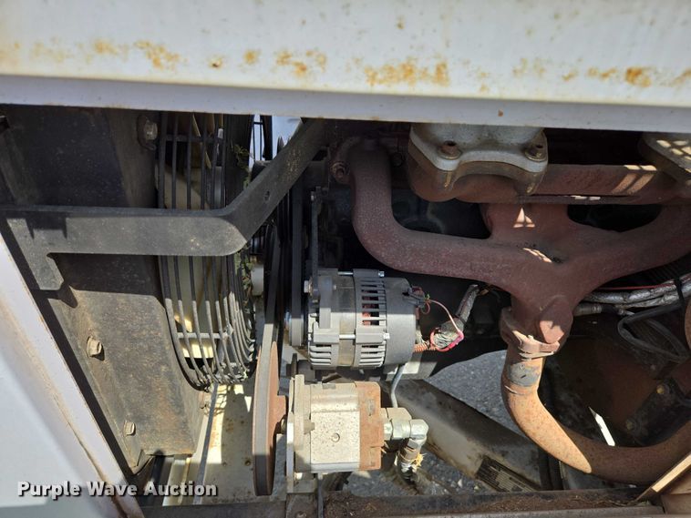 image for item YA0798 2017 Altec DC 1317 wood chipper